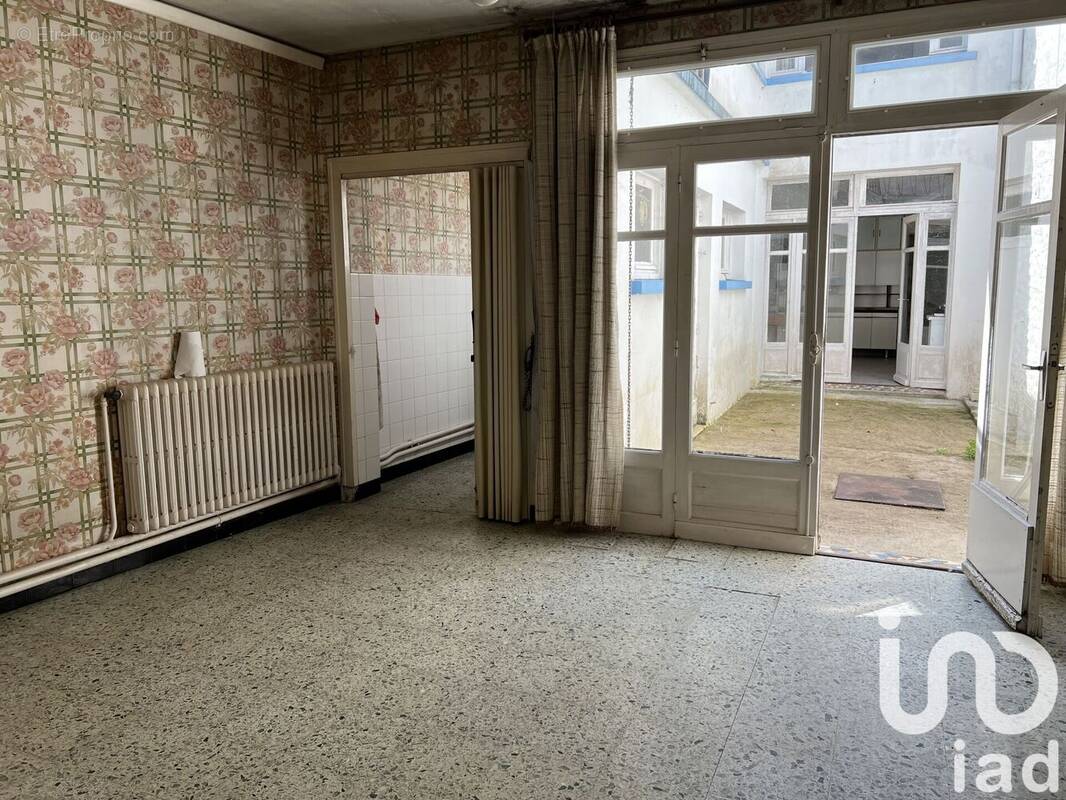 Photo 1 - Maison à CHEF-BOUTONNE