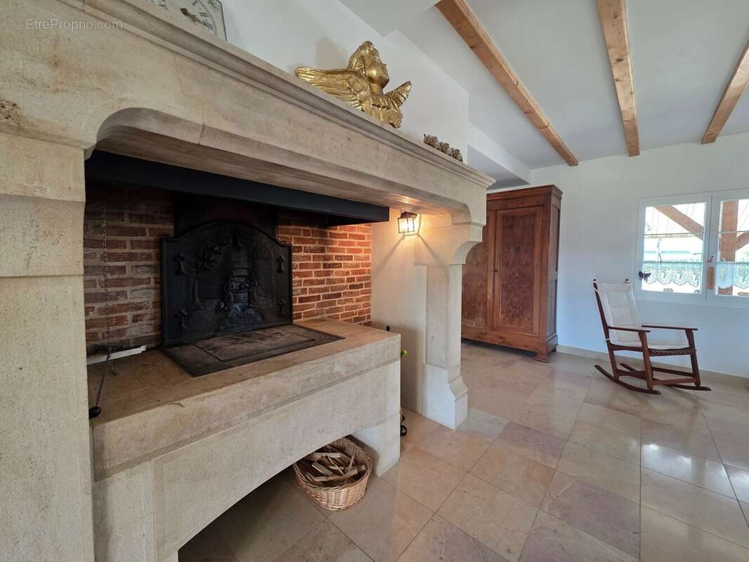 Maison à LESSARD-EN-BRESSE