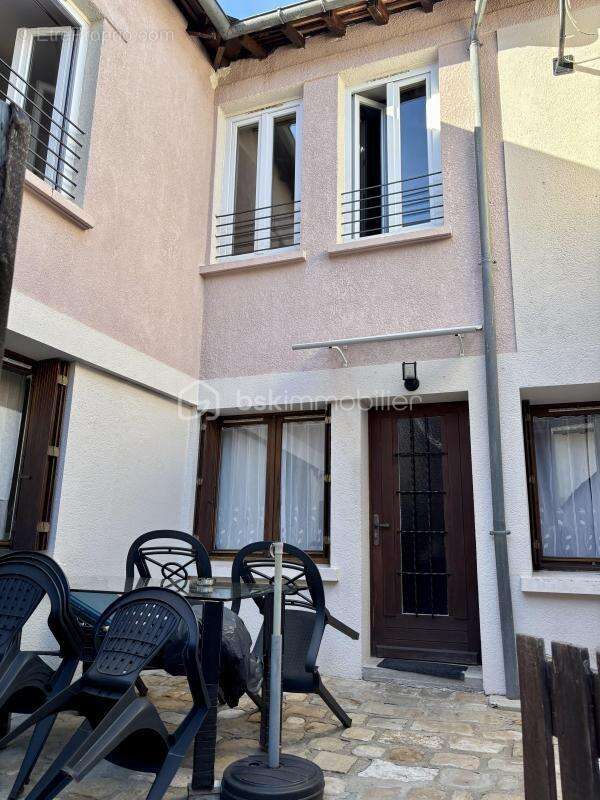 Appartement à MALESHERBES