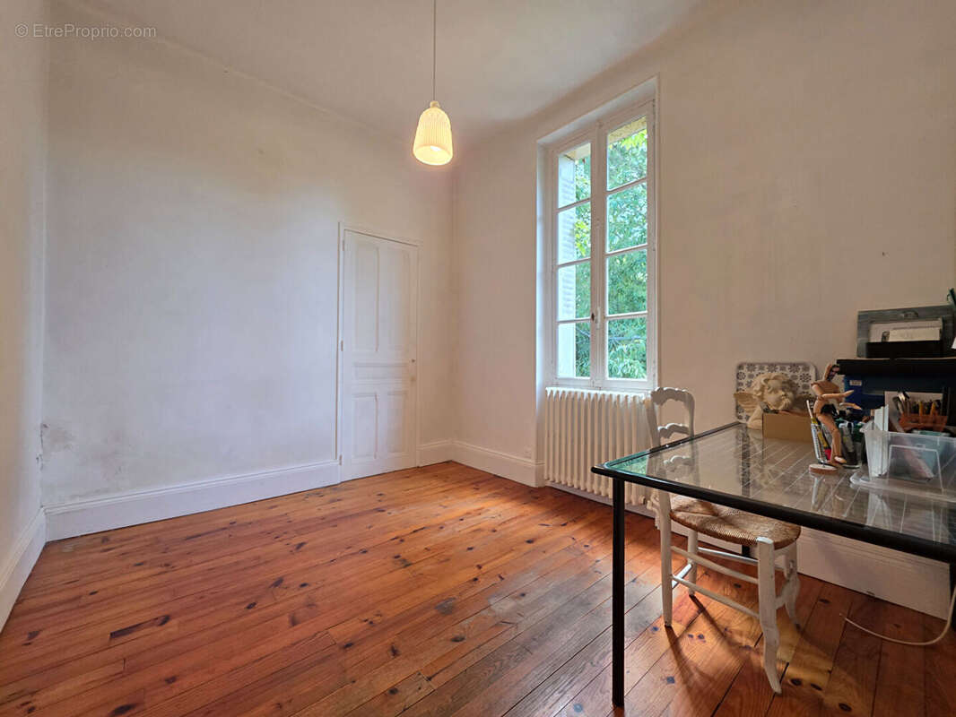Maison à ROMANS-SUR-ISERE