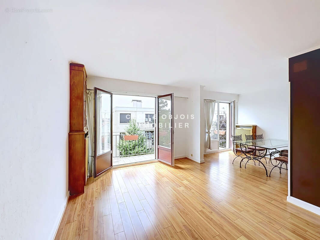 Appartement à CHENNEVIERES-SUR-MARNE