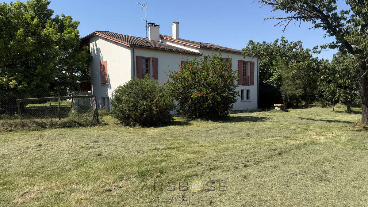 Maison à AIGUILLON