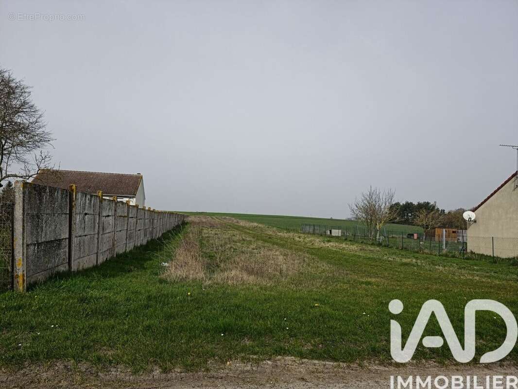 Photo 2 - Terrain à NANCRAY-SUR-RIMARDE