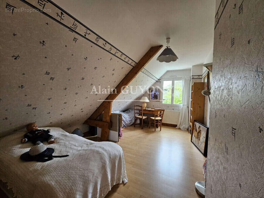 Maison à PONT-L&#039;EVEQUE