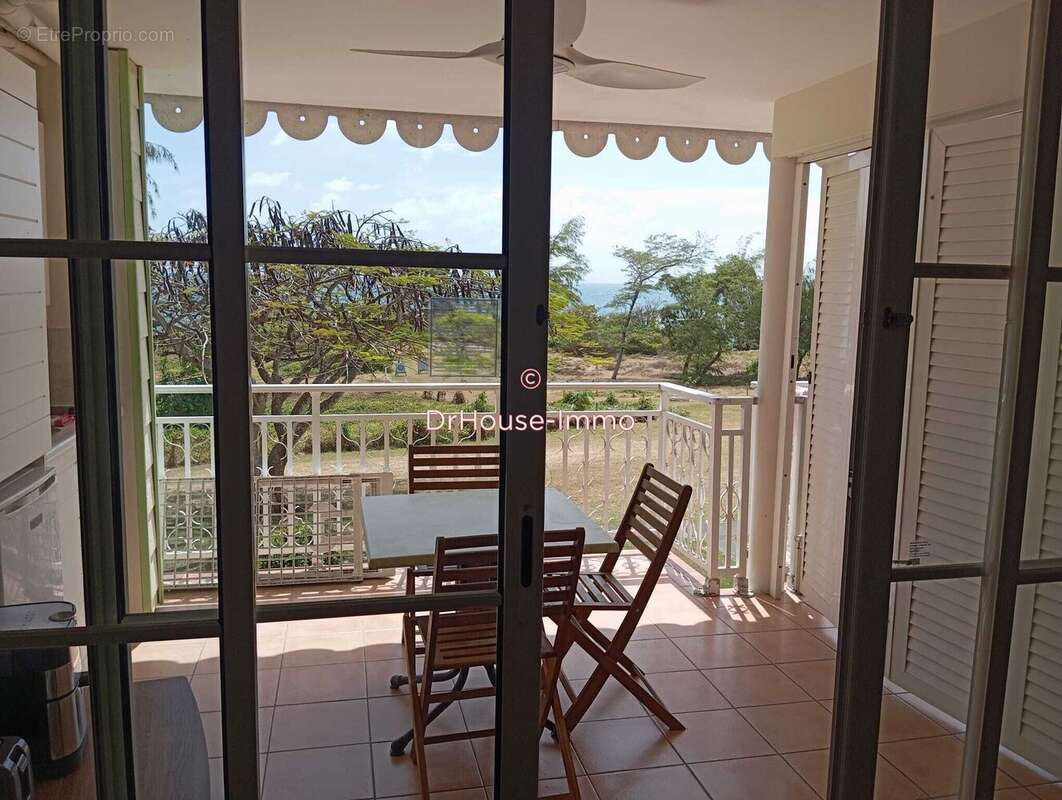 Appartement 50 m² à Sainte-Anne  - photo 15