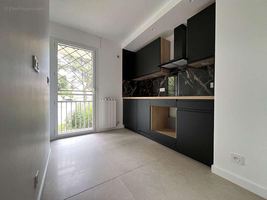 Appartement à HYERES