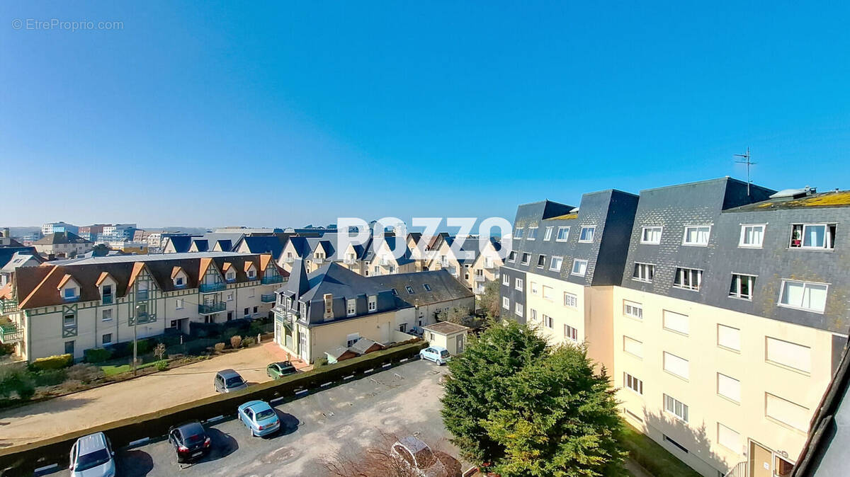 Appartement à COURSEULLES-SUR-MER