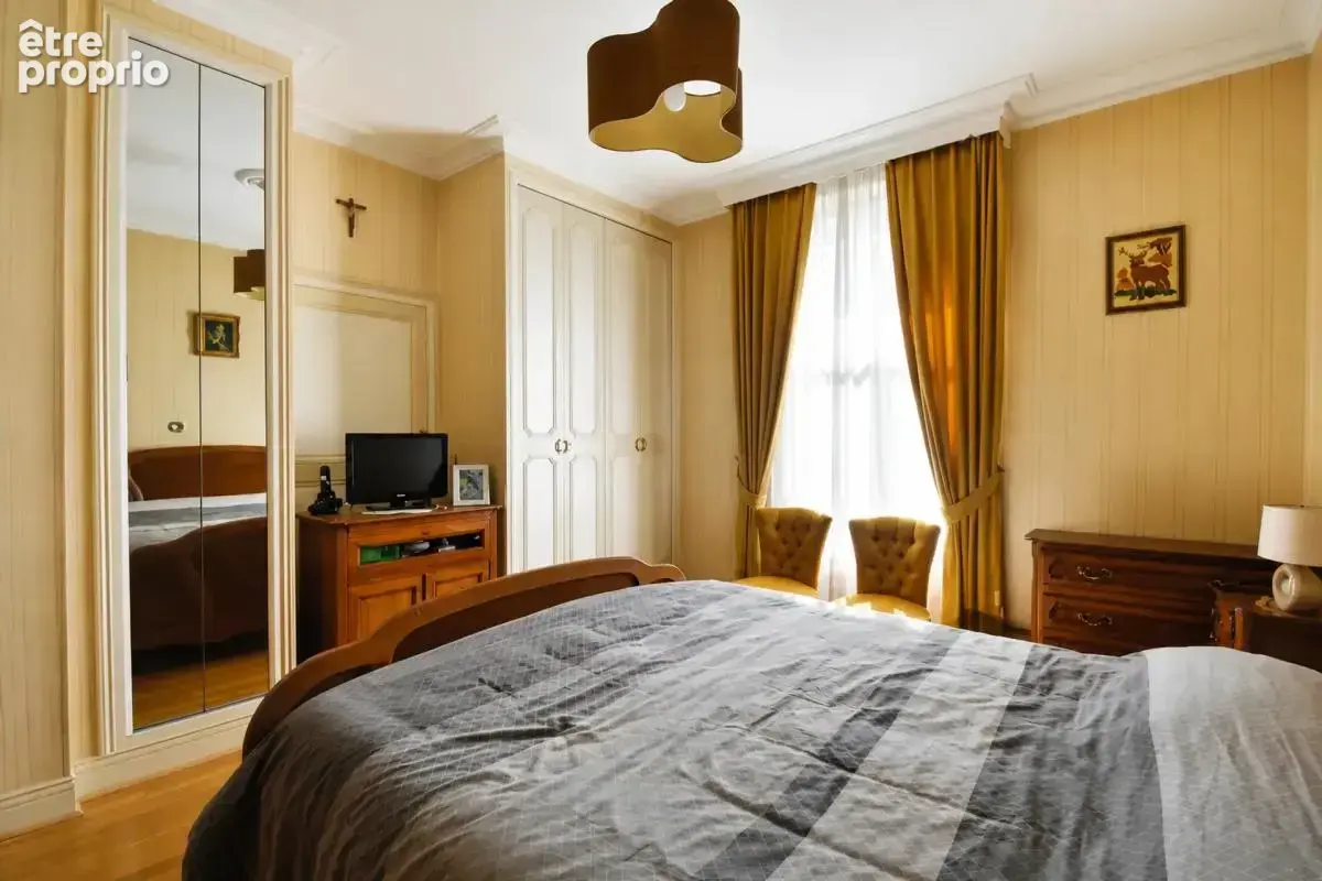 Maison Bourgeoise de 8 pièces de 185 m² à Châteaumeillant - photo 15