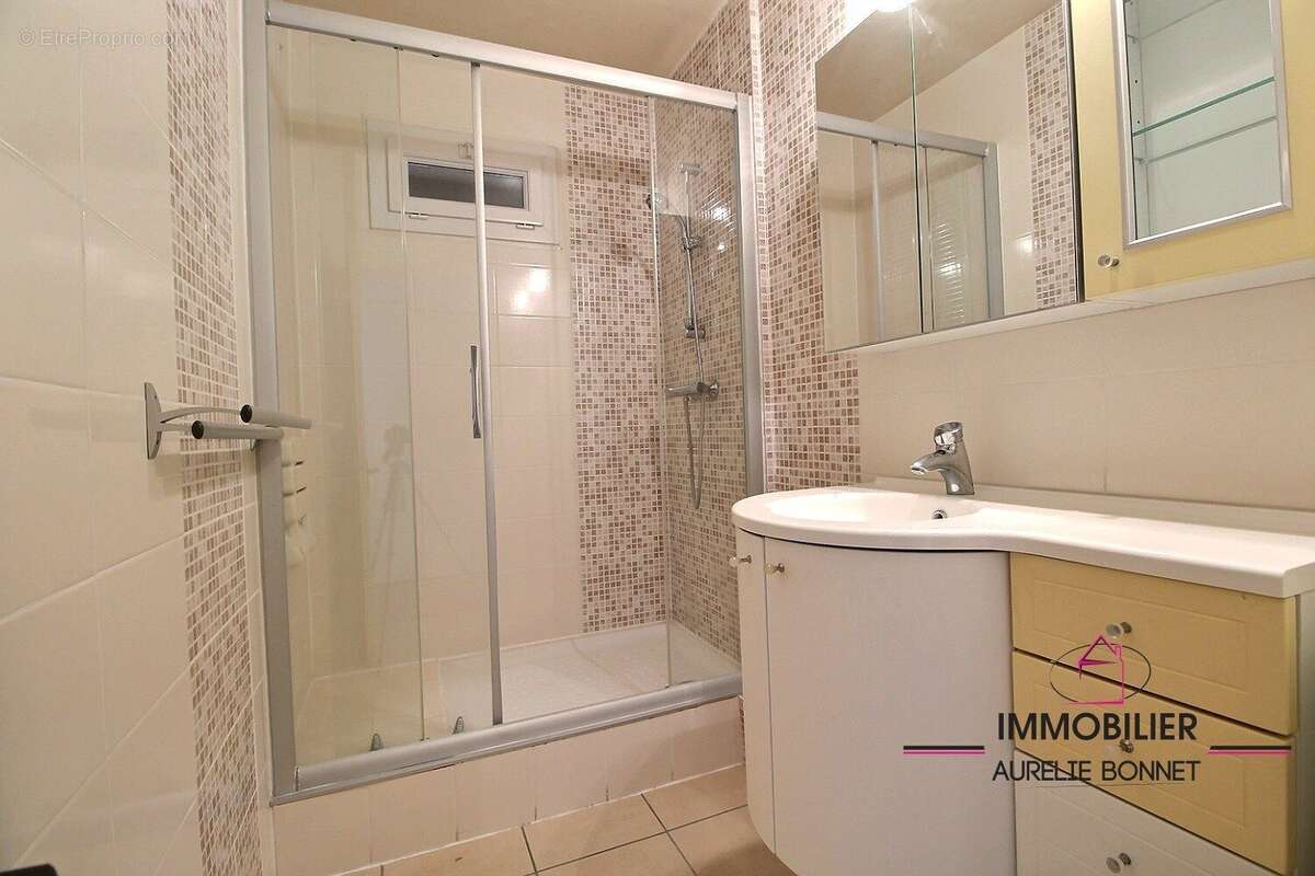Appartement 73 m² à Lisieux  - photo 7