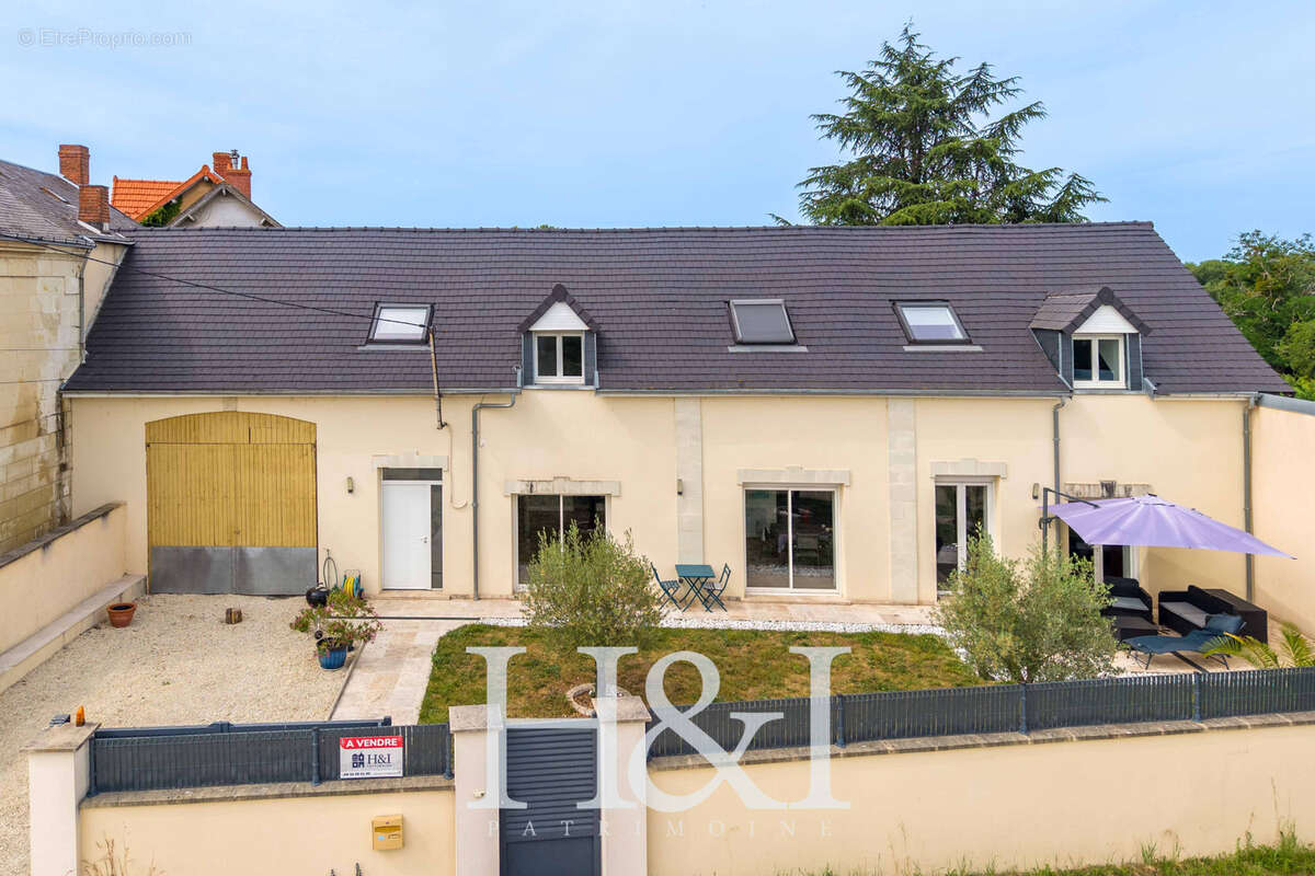 Maison à CHATELLERAULT