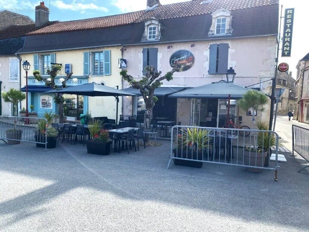 Commerce à SAINT-SAVIN