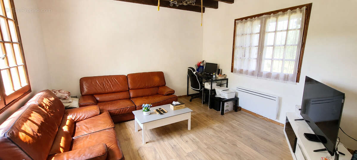 Maison familiale au calme, jardin arboré et belle vue - photo 5