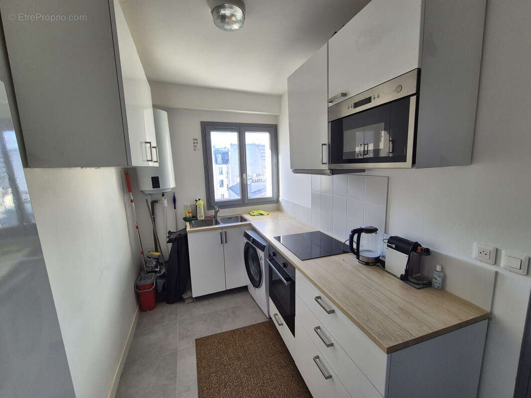 Appartement à PARIS-18E