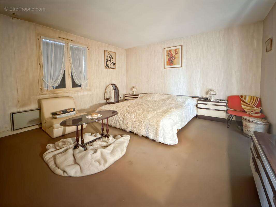 Maison à LA FERTE-IMBAULT