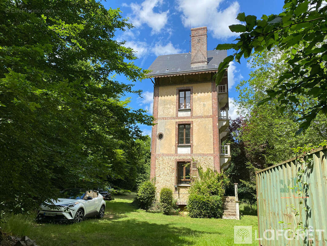 Propriété  sur 8 hect de bois - photo 2