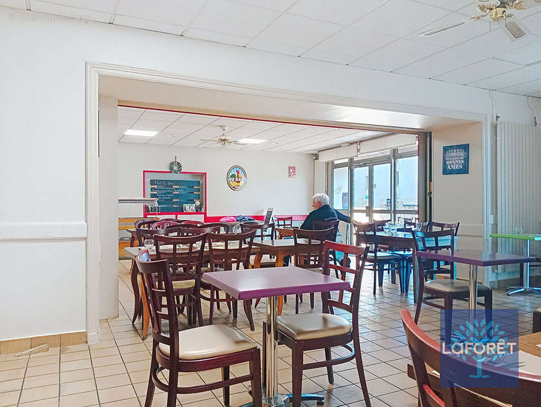 Commerce à LES ESSARTS