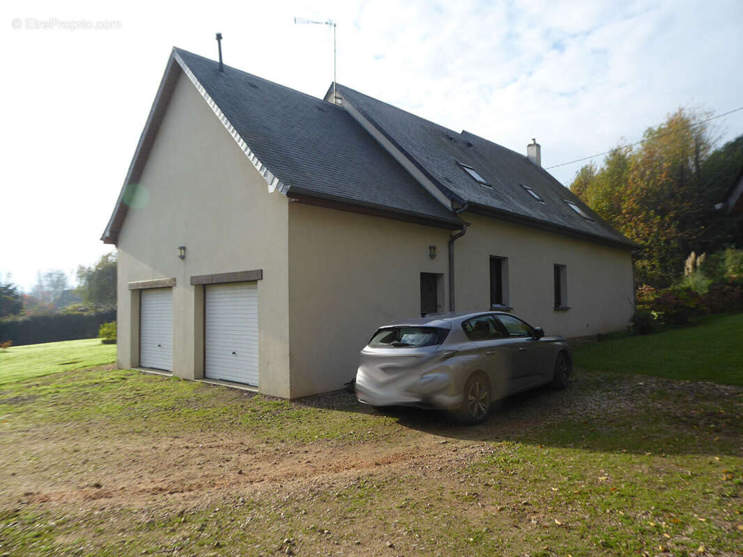 Maison à PONT-L&#039;EVEQUE