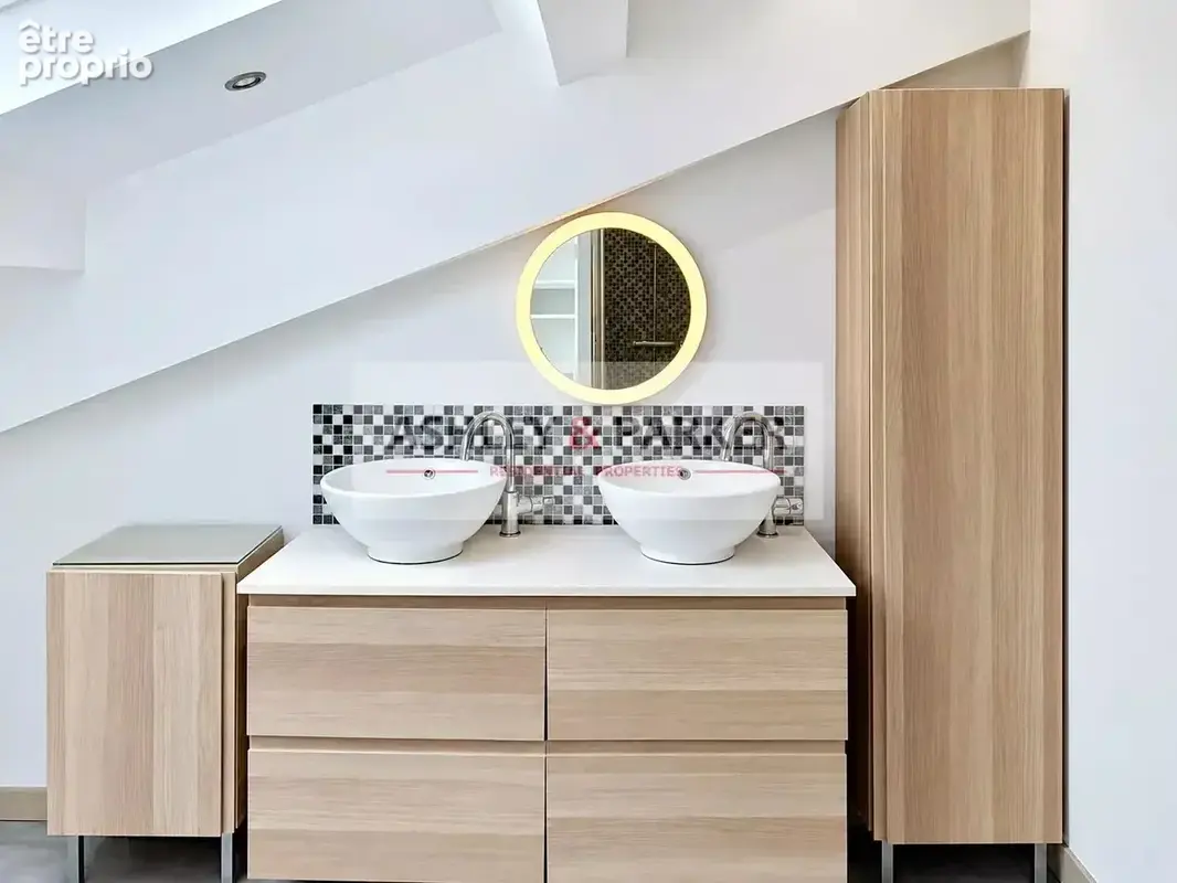 NICE GAIRAUT – VILLA LAETITIA – Appartement 4 pièces de caractère avec volumes, mezzanine, vue verdure et extérieur à aménager - photo 25