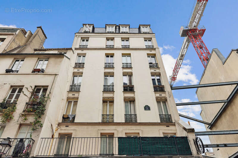 Appartement à PARIS-10E