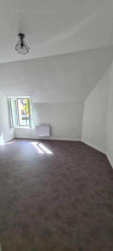 Appartement à SAINT-AMAND-MONTROND