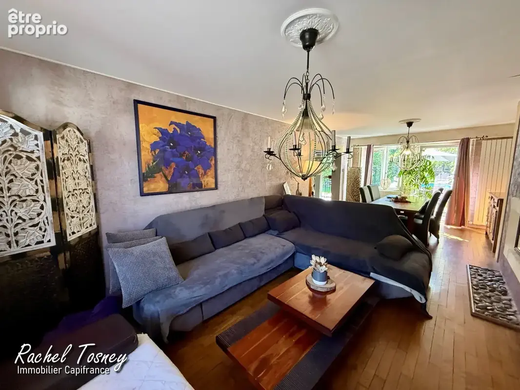 À VENDRE – Authentique corps de ferme T7 -210m²- rénové avec jardin et vue sur les Vosges – - photo 4