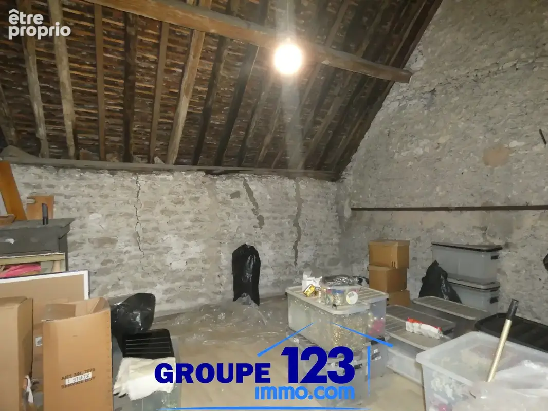 Maison et local commercial - photo 13