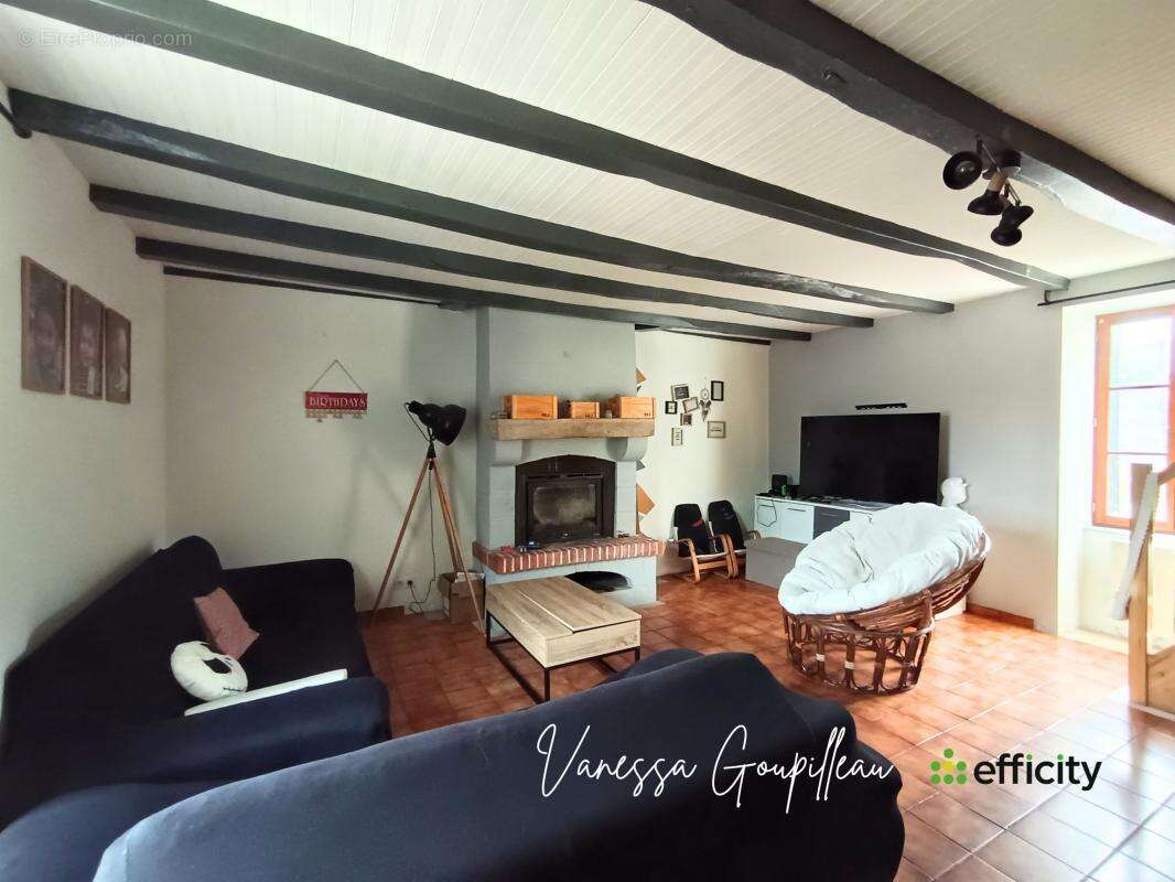 Maison 140 m² à Venansault  - photo 2