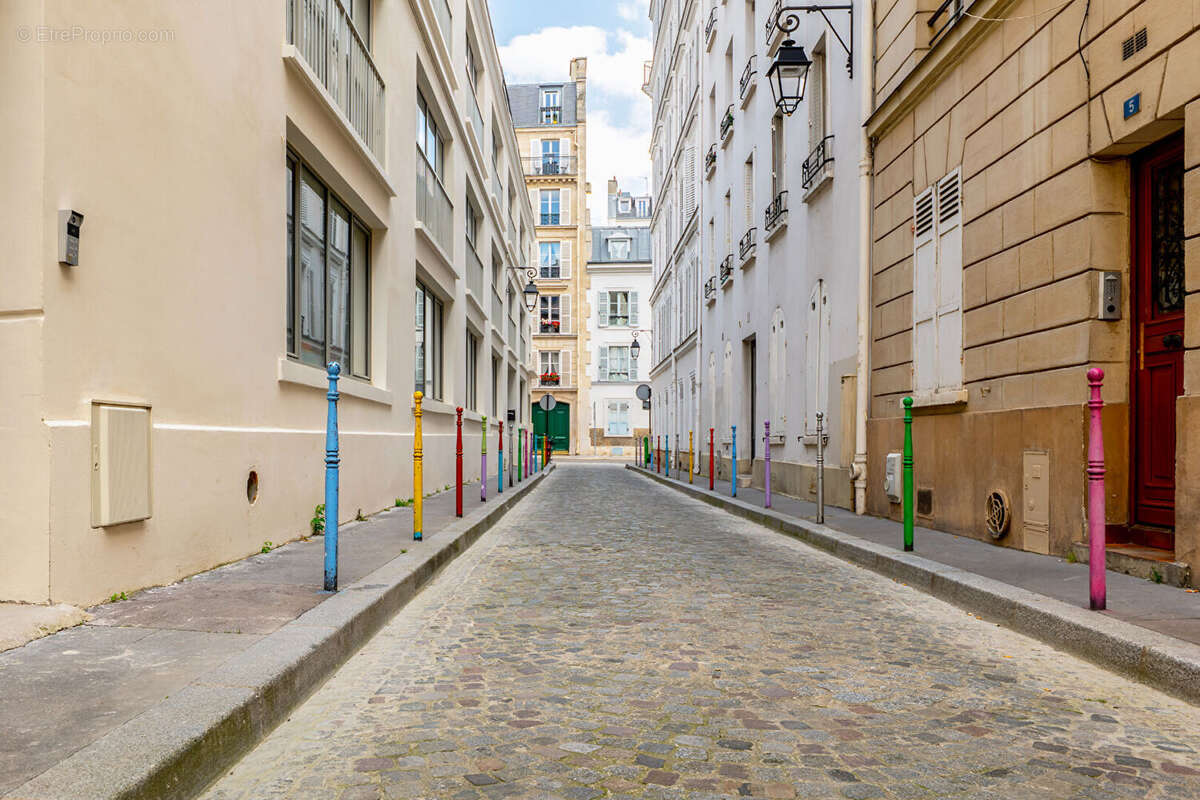 Appartement à PARIS-17E