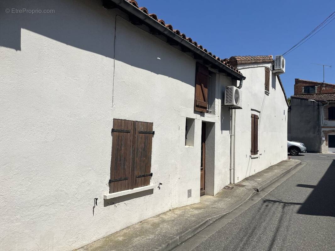 Maison à BAZIEGE