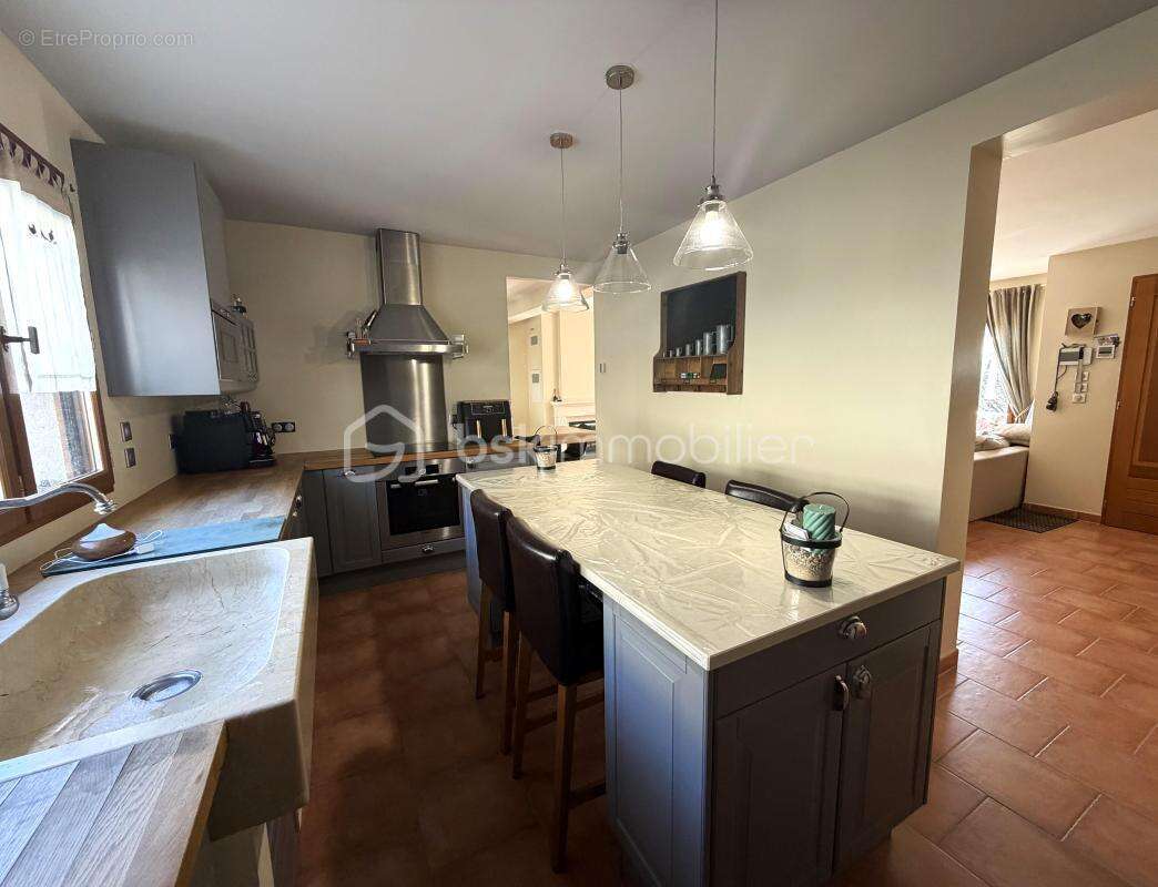 Maison à BOISSY-LE-CHATEL