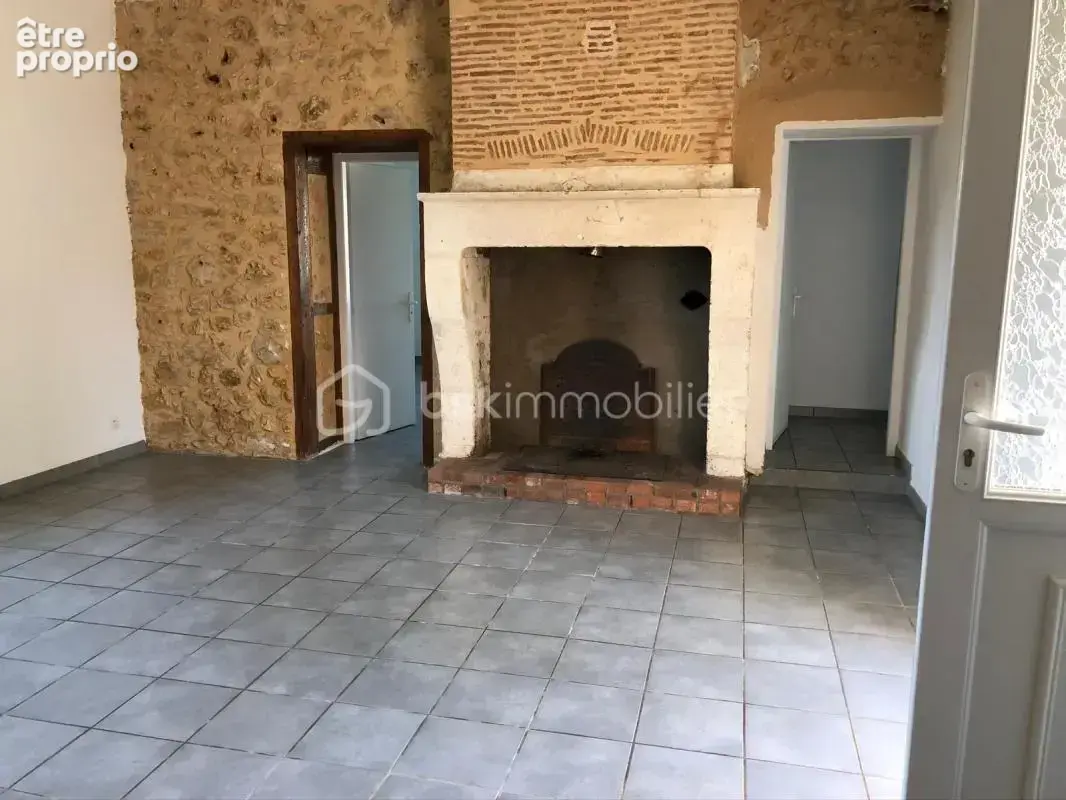 Belle maison en pierre de 123m2 sur son terrain clos de 1500m2 à Mouleydier - photo 2