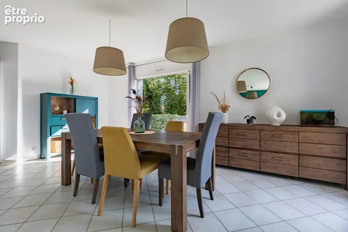 Maison Gorges 6 P . 4 Chs . Bureau . 126.3 M² . Double garages . T 932 M² . Terrasse . Abri jardin - photo 3