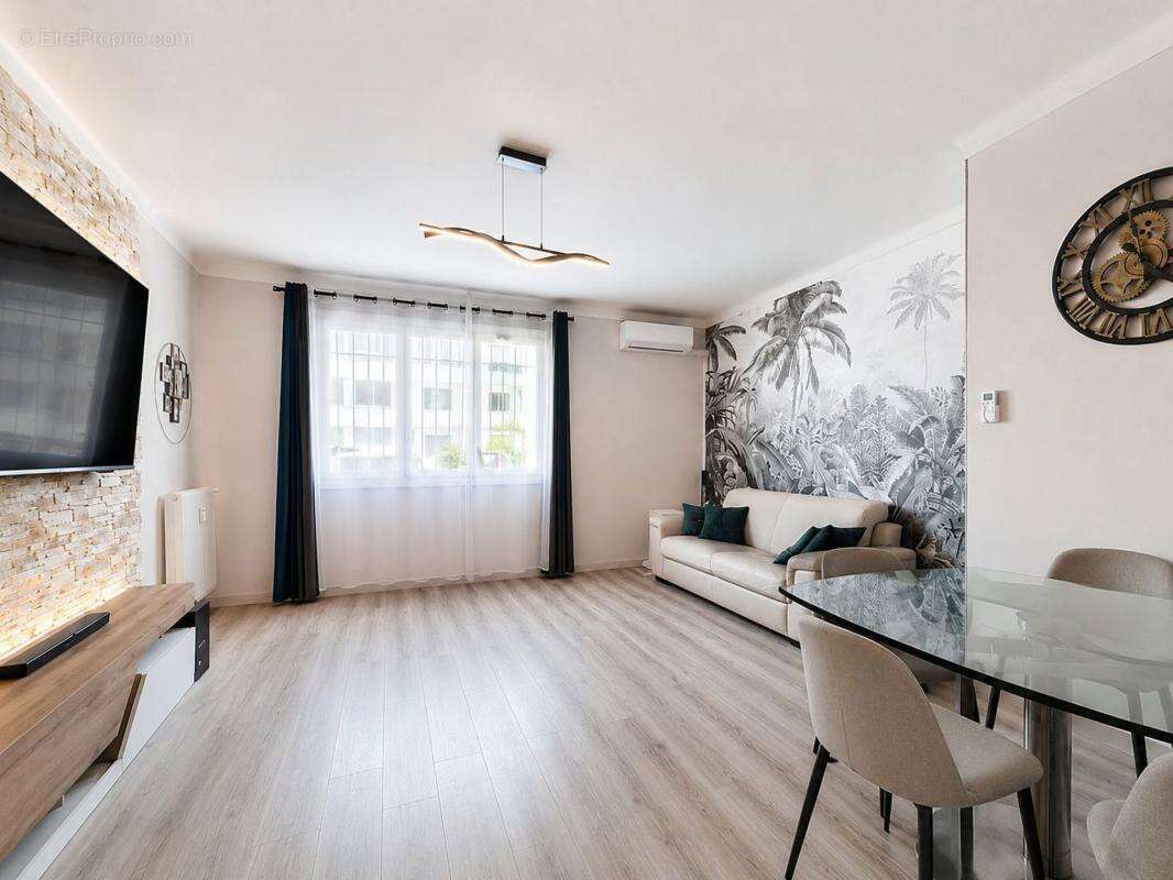 Appartement à CAGNES-SUR-MER