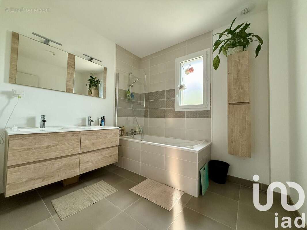 Photo 8 - Maison à BEAUMONT-LA-RONCE