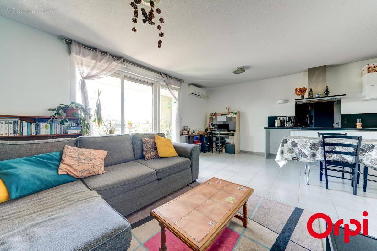 Appartement à VENISSIEUX