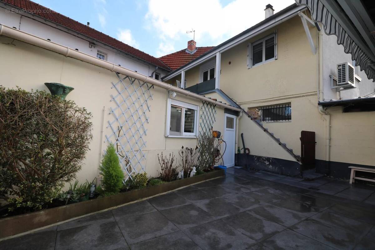 Maison à BOIS-D'ARCY