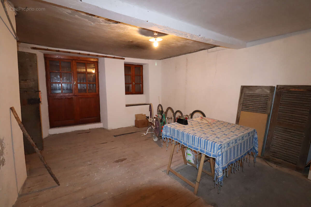 Maison à COLMARS