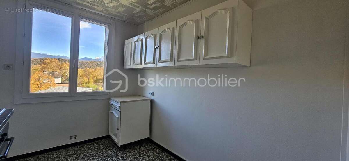 Appartement à LE PONT-DE-CLAIX