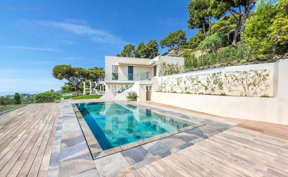 Maison à ROQUEBRUNE-CAP-MARTIN