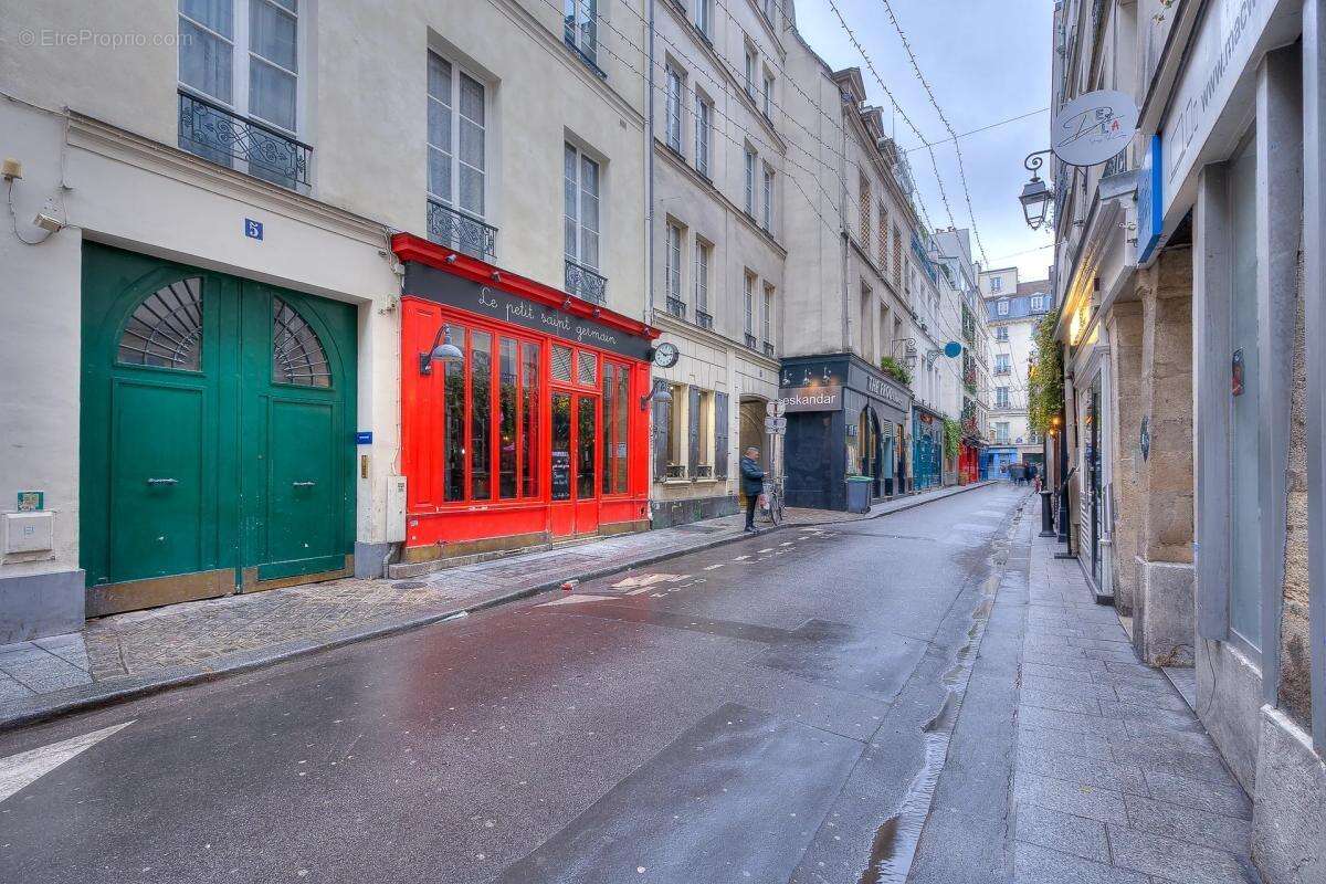Appartement à PARIS-6E