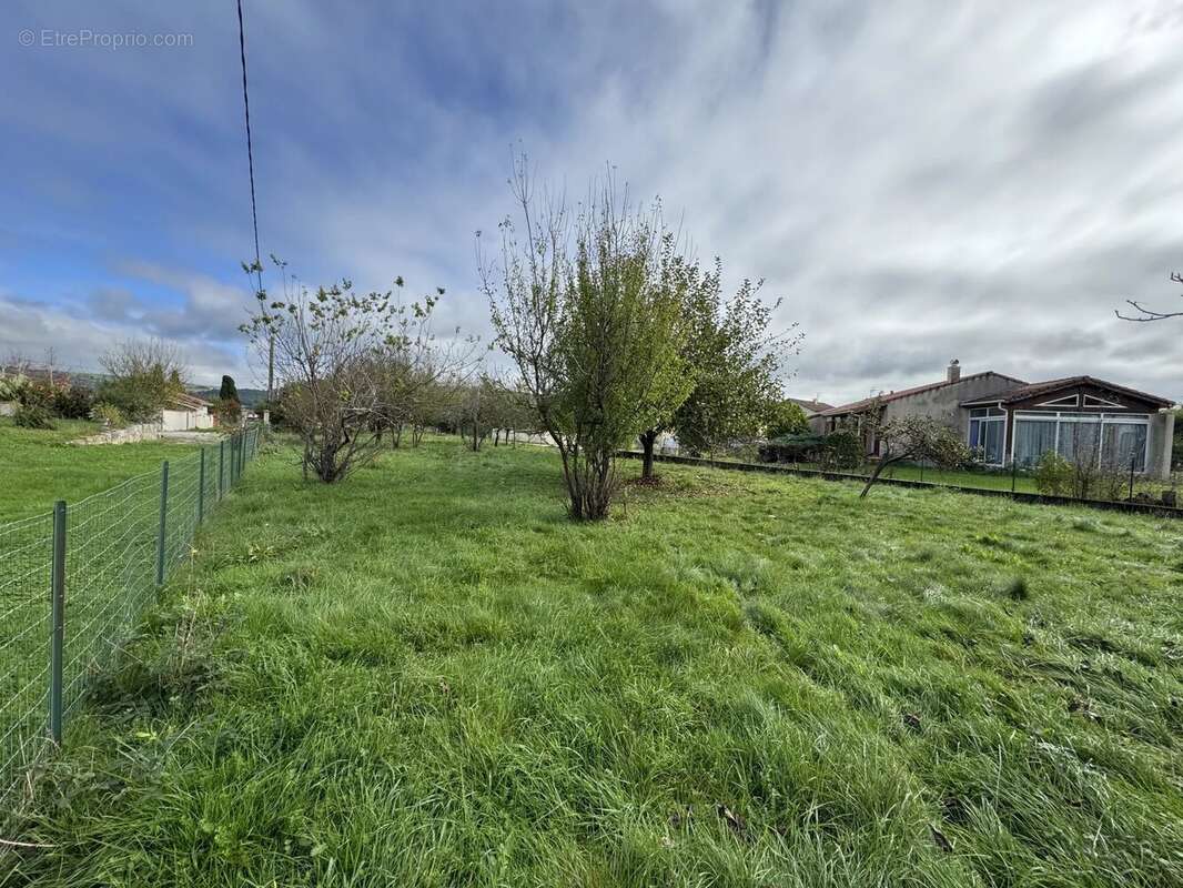 Terrain constructible a Lorp-Sentaraille - photo 3