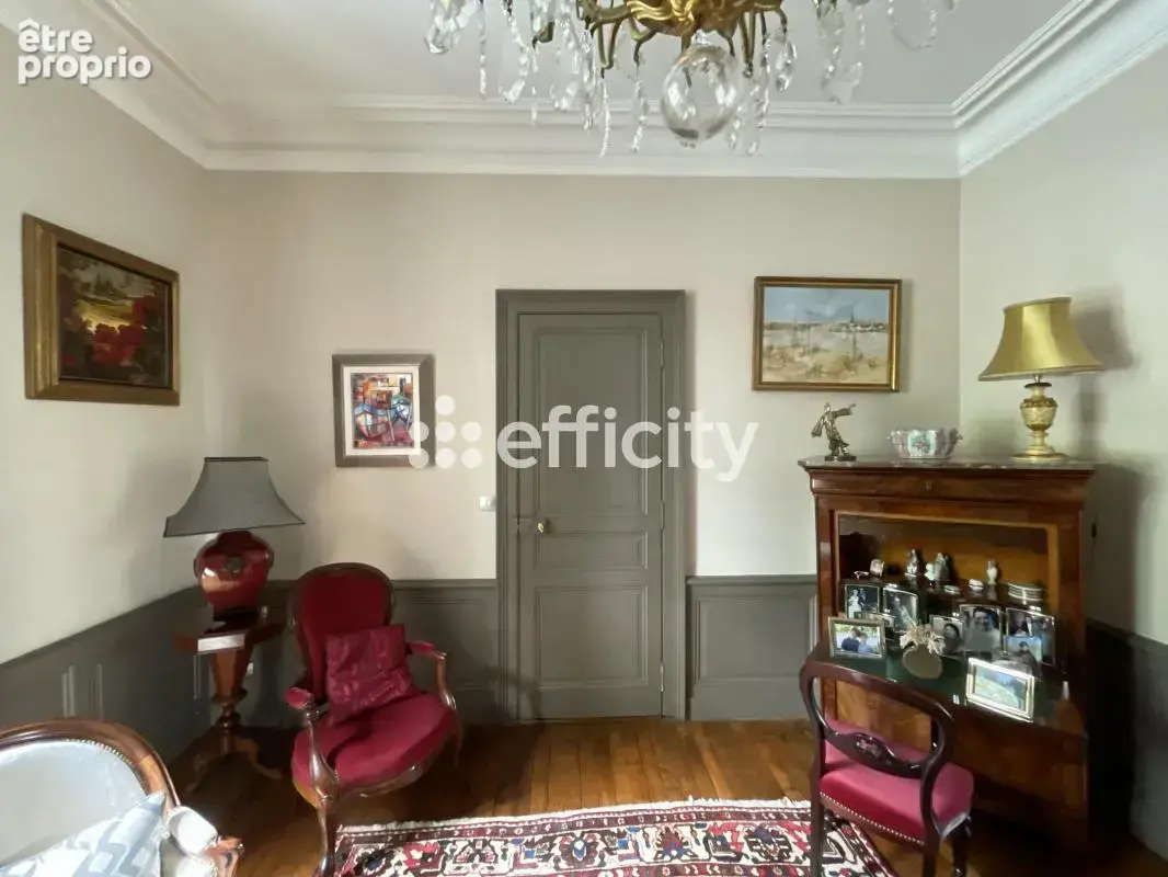Maison 10 pièces 222 m² à vendre à Laval (53000) - photo 9