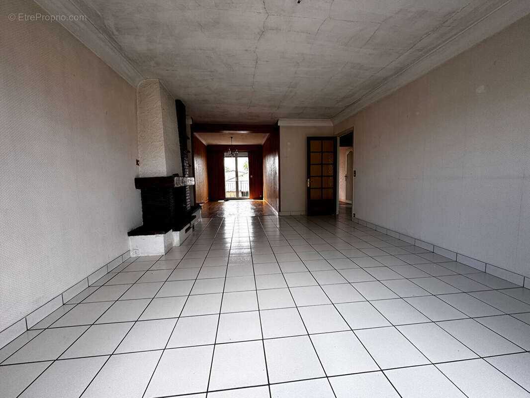 Maison à SAINTE-PAZANNE