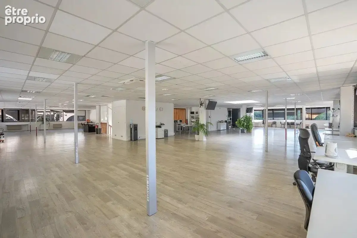 Commerce 1 331 m² à vendre à Valbonne (06560) - photo 9