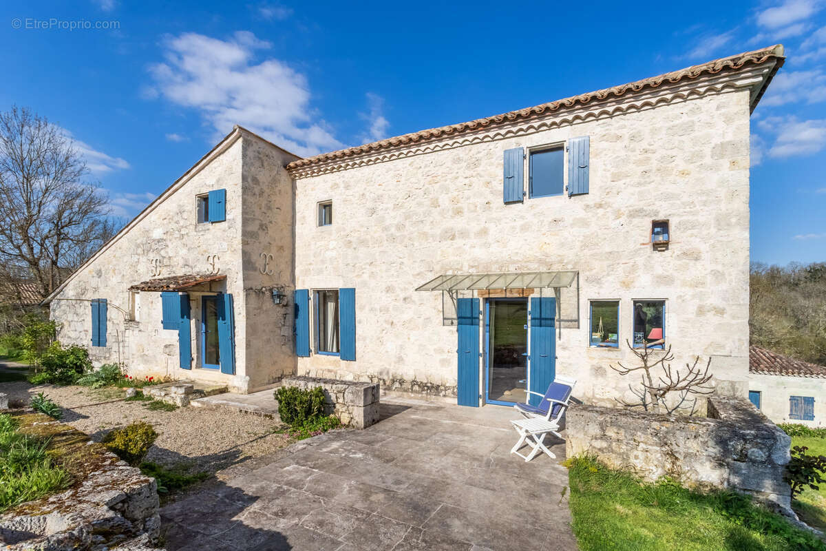 Maison à SAINT-MAURIN