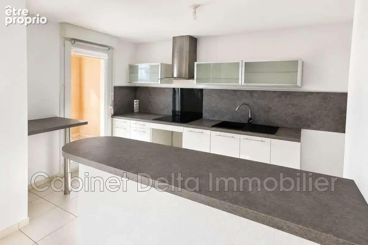 Appartement 3 pièces 68 m² à vendre à La Seyne-Sur-Mer (83500) - photo 3