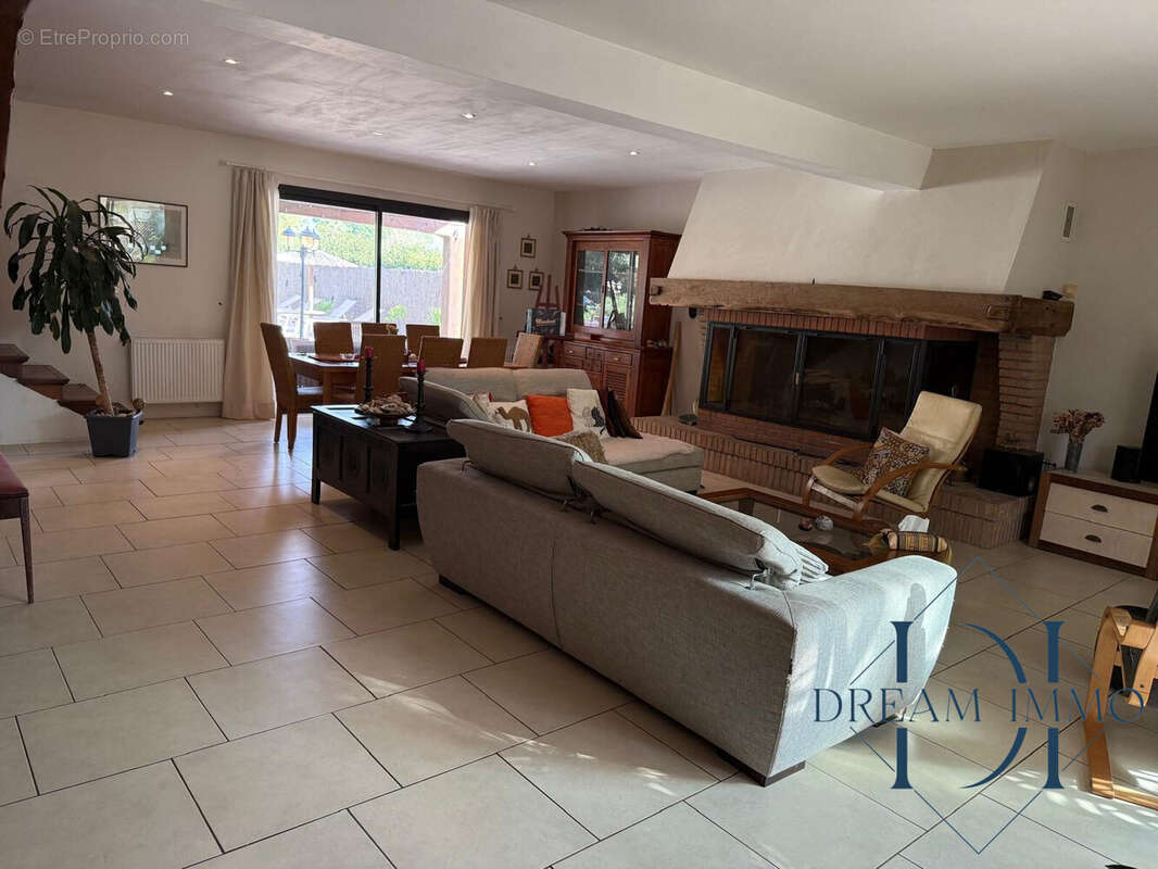 Maison à VILLELONGUE-DE-LA-SALANQUE