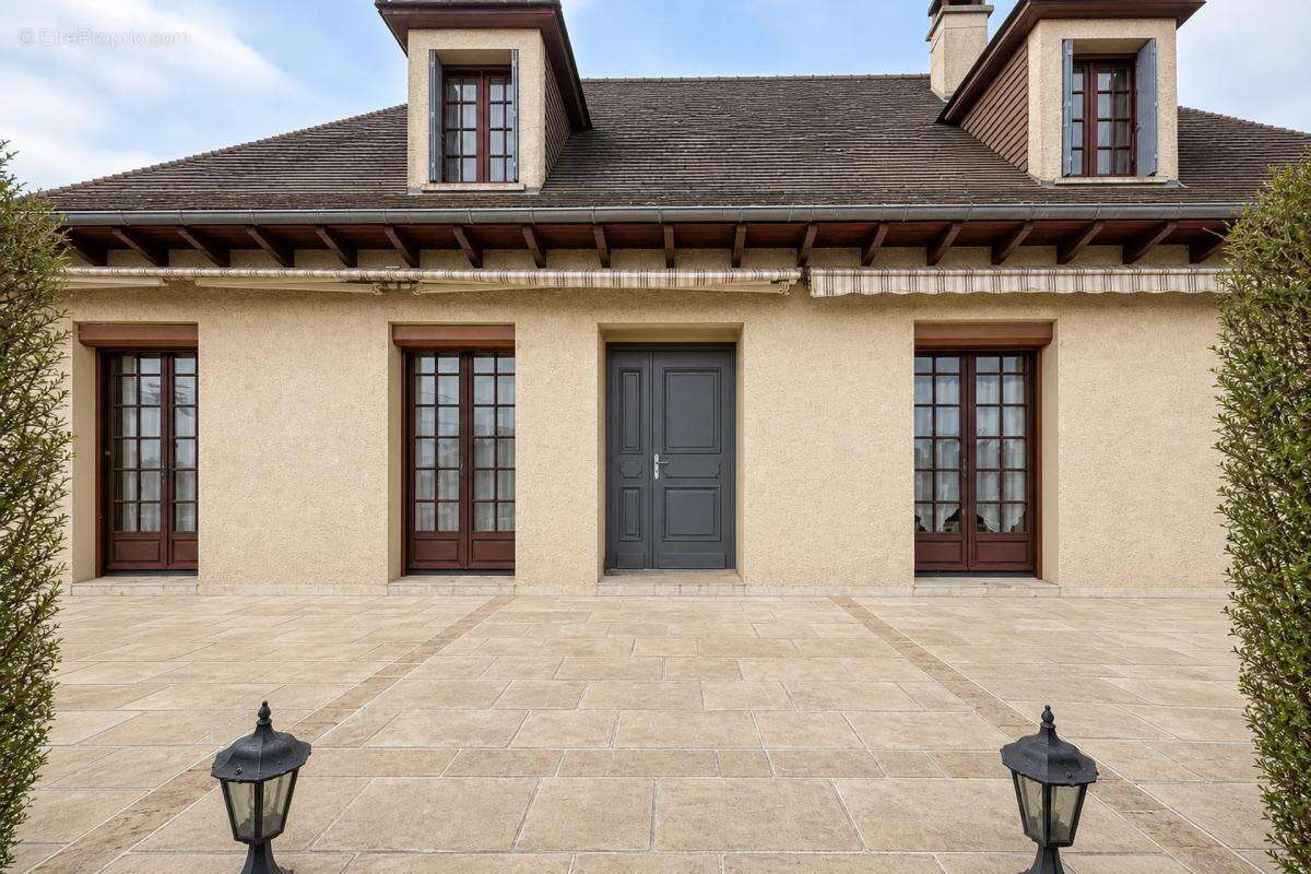 Maison à LUBERSAC