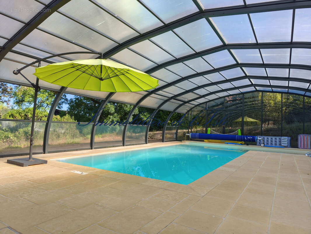 Pays d'ans - propriete ancienne  avec dependances - piscine couverte - gite - photo 7