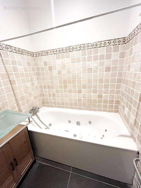 Appartement à MARSEILLE-12E